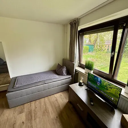 Nr 2 Gemuetliches & Helles Doppelzimmer In Appartement *