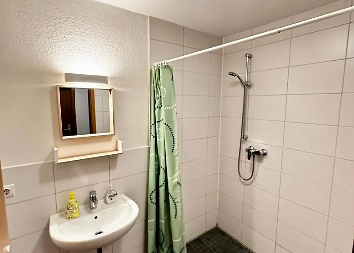 Nr 2 Gemuetliches & Helles Doppelzimmer In Appartement *